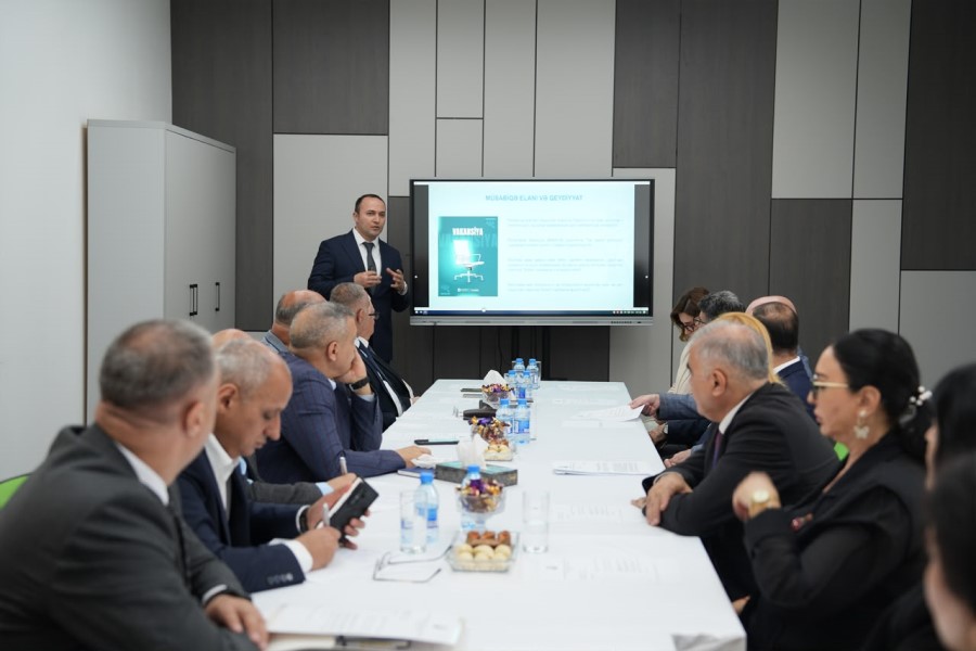 QHT nümayəndələri Nazirliyin publik qurumlarında vakant vəzifələrin tutulması üçün keçirilən imtahanı izləyiblər