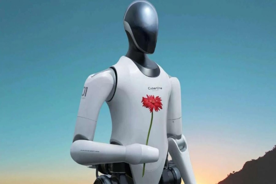 İnsanabənzər robotlar yaxın 5 ildə bütün fabrikləri "ələ keçirəcək"