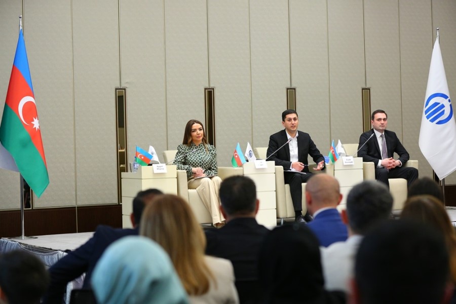 2025-ci il üzrə qrant müsabiqələrinin qalibləri ilə görüş keçirilib - FOTOLAR