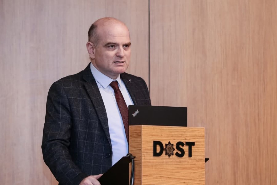 "Əmək haqlarının artımı dövlət gəlirlərinin artmasına şərait yaradır" - PROFESSOR