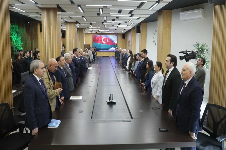 BDU-da Xocalı faciəsinin 33-cü ildönümünə həsr olunmuş anım tədbiri keçirilib - VİDEOLAR