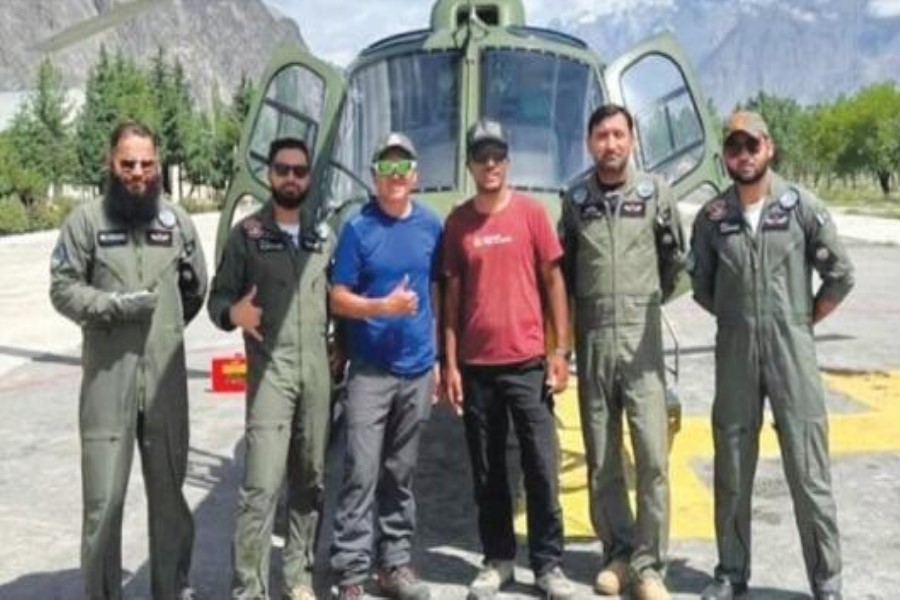 Pakistanda azərbaycanlı alpinist müəllimi xilas etdi