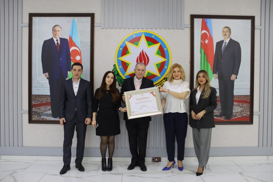 Qarabağ Dirçəliş Fondu tərəfindən “LANDAU School”a “İanə sertifikatı” təqdim olunub