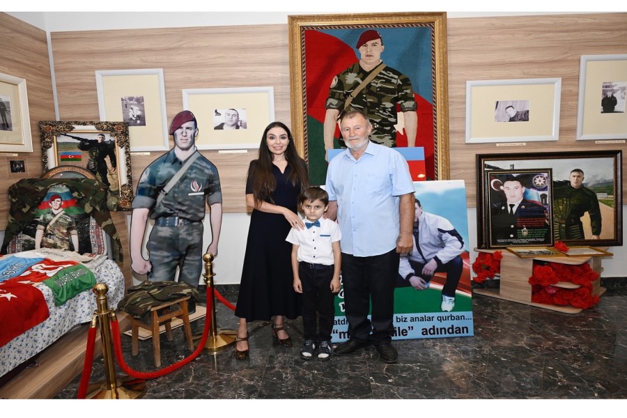 Leyla Əliyeva Milli Qəhrəman Mübariz İbrahimovun ailəsini ziyarət edib - FOTOLAR