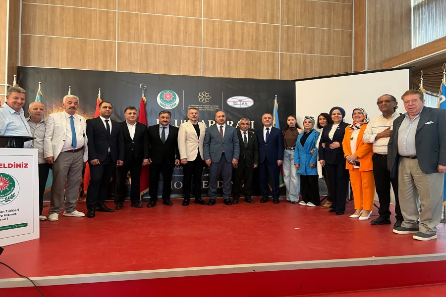 Azərbaycan QHT-si İstanbulda “Deportasiya qurbanlarının qayıdış imkanları” mövzusunda beynəlxalq konfrans keçirib - FOTOLAR