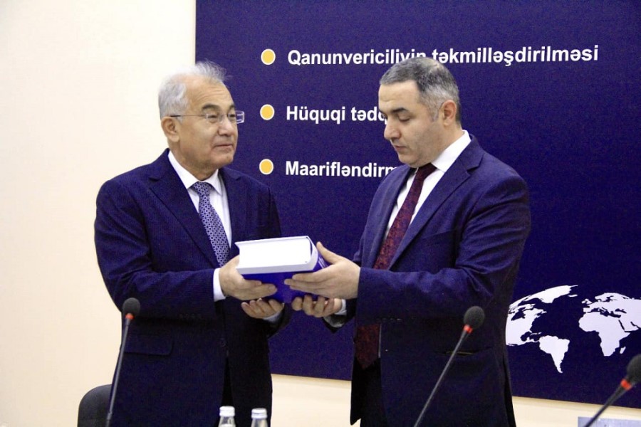 Özbəkistandan gələn nümayəndə heyəti Hüquq və İnsan Haqları İnstitutunda - FOTOLAR