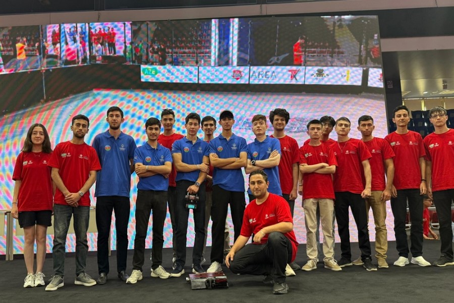 “Cyber Titans” WRC-də finala çıxdı - FOTOLAR