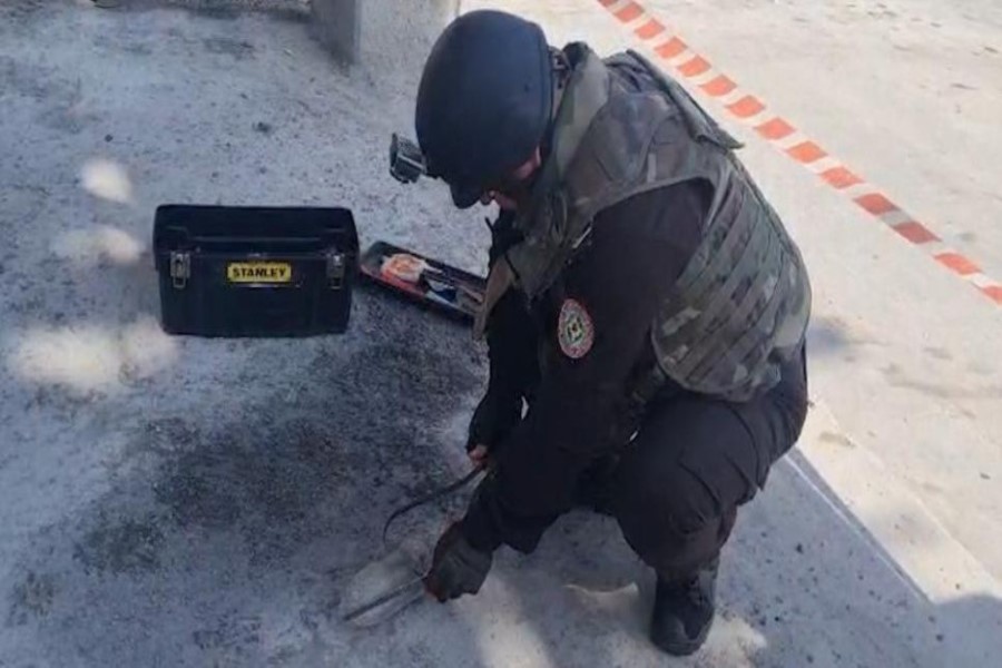 Balaxanıda top mərmisi aşkarlanıb, FHN tərəfindən zərərsizləşdirilib - FOTOLAR