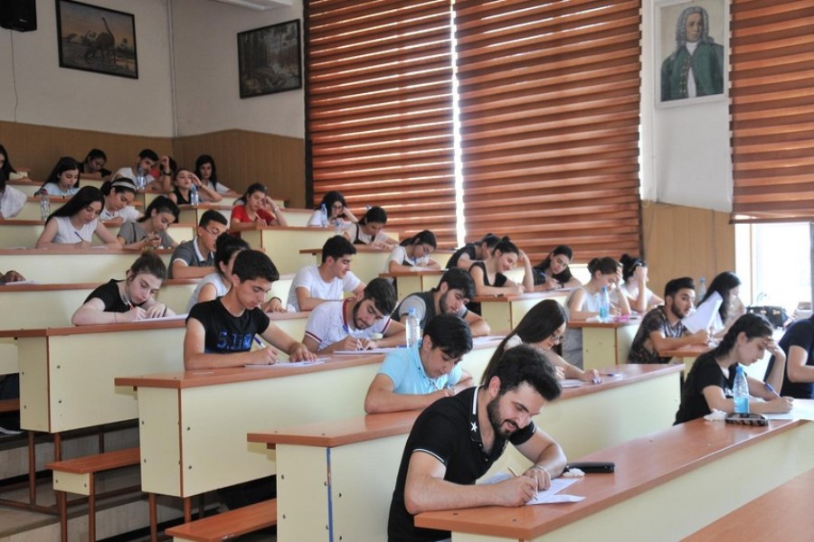 Tələbələrə şad xəbər – Təqaüdlər artırıldı /AÇIQLAMA
