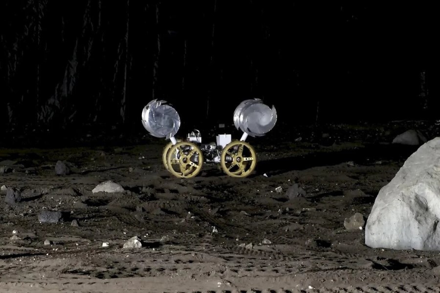 NASA gündə 10 ton Ay torpağını qaza bilən robot yaradıb - VİDEO