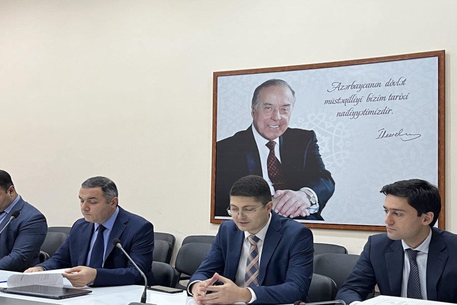 “Hüquq və İnsan Haqları İnstitutu”nun rəhbəri kollektivə təqdim olunub - FOTO