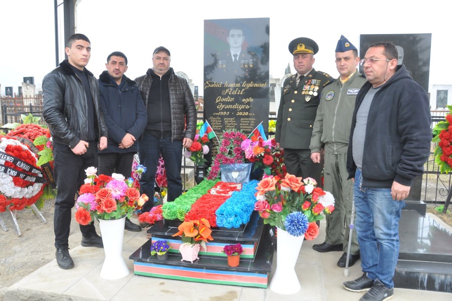 Şəhidlərimizin məzarı ziyarət olunub