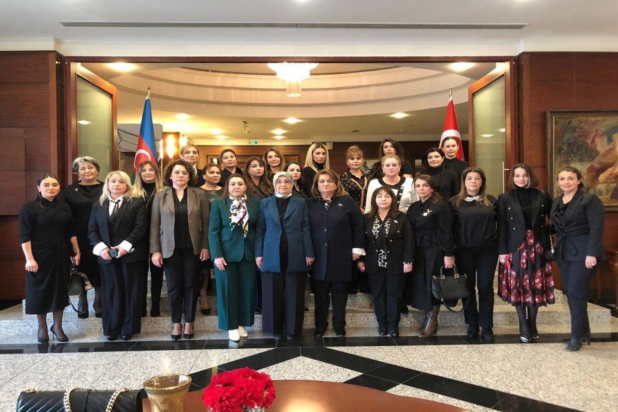 Bir qrup ictimai fəal xanım Türkiyə səfirliyini ziyarət etdi - FOTO