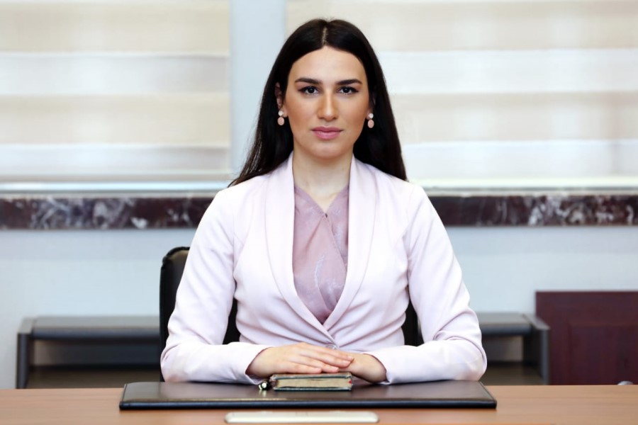 Uyğurların milli geyimi - Məhbubə Mehdiyeva yazır